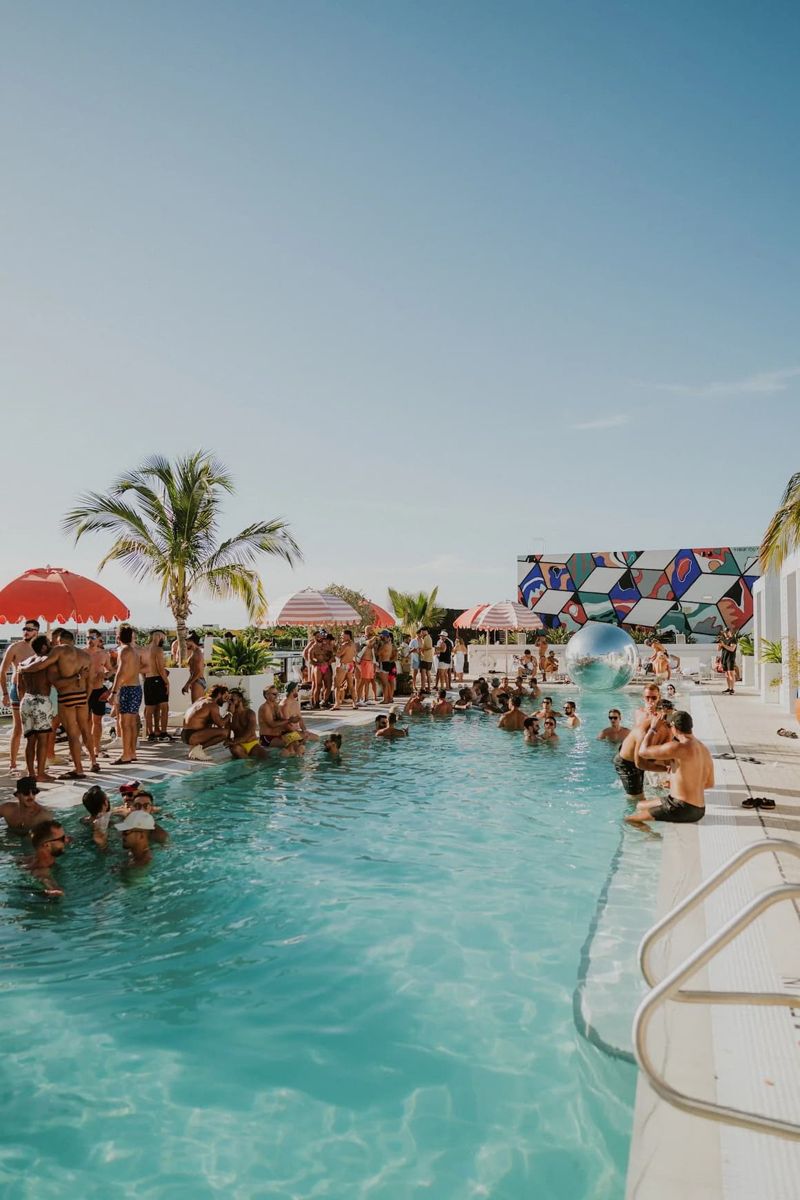 Daytime Service pool party